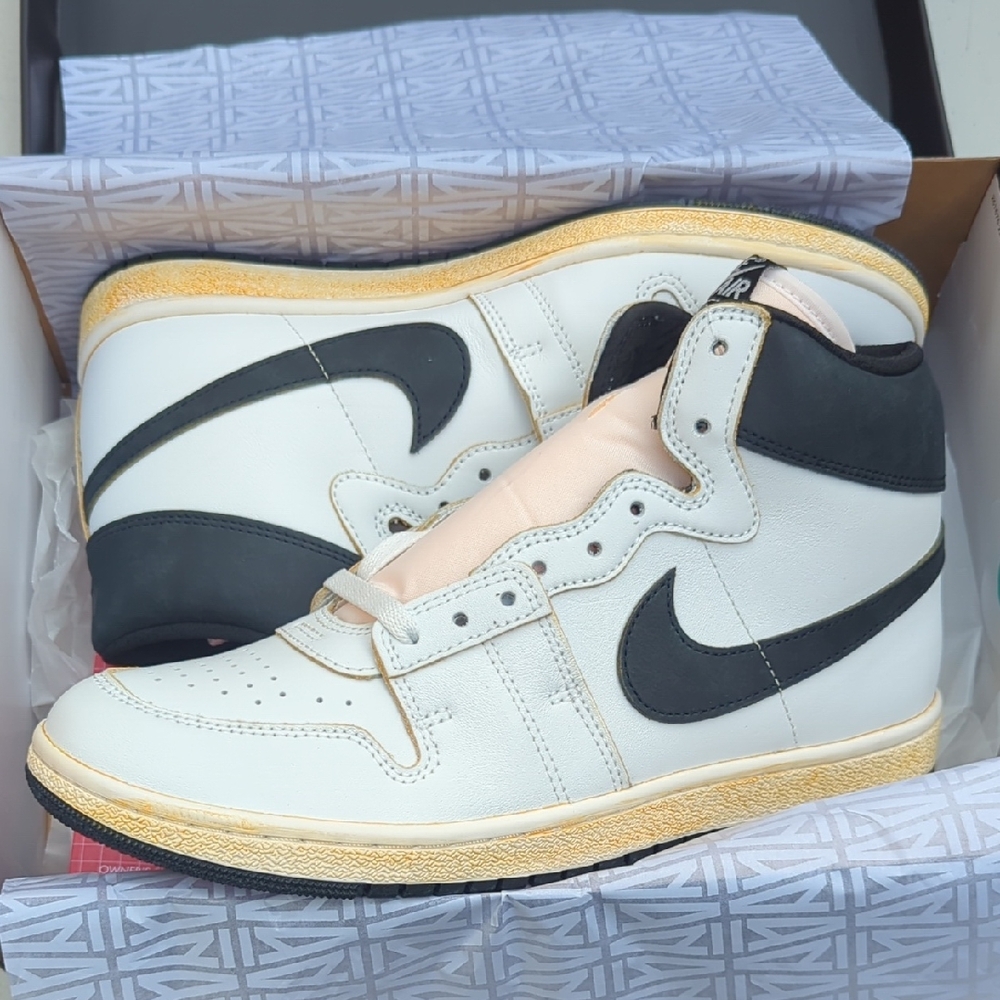 Nike Air Jordan AIR SHIP - A MA MANIERE - Size 10.5 ( DX4976-100 )